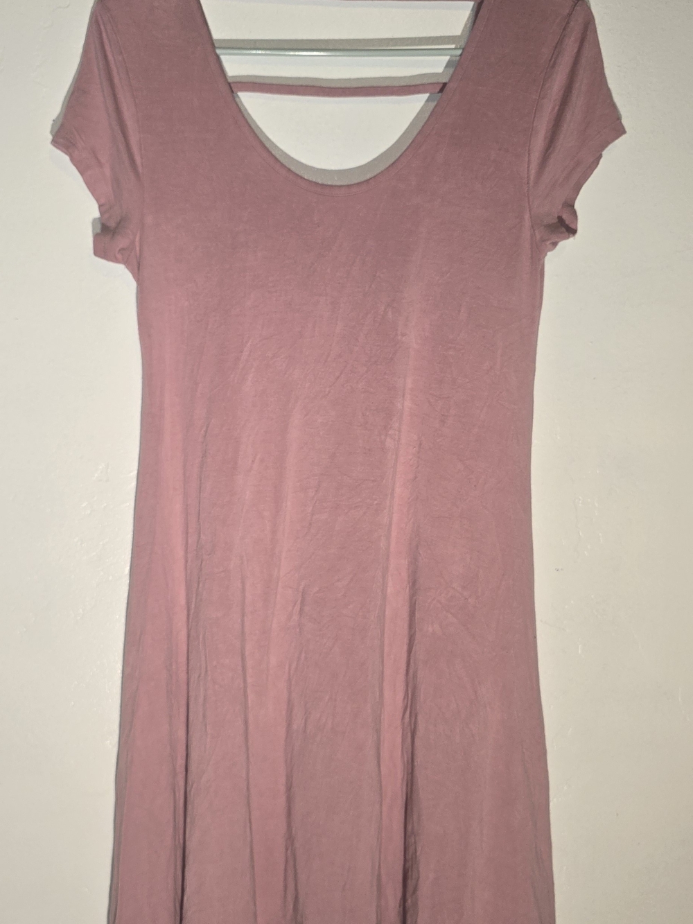 Women’s Scoop Neck Pink Dress